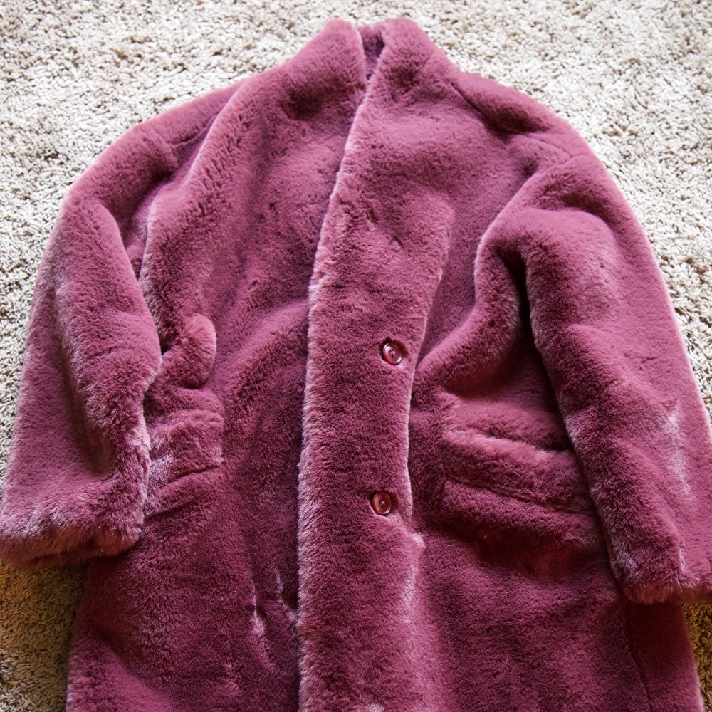 Abercrombie and Fitch faux fur coat - size medium